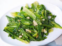 蒜蓉炒油麦菜-五谷芳乳鸽王(梅沙老店)