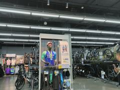 -迪卡侬(越秀公园店)