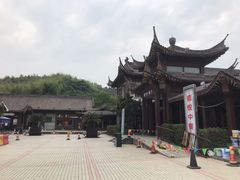-慈城服务区-停车场