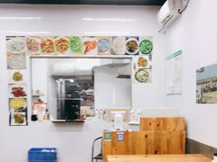 大堂-盛燕泥丁粥