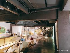 -穹六人间 people 6(岳阳路店)