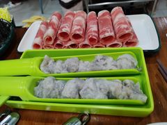 -老何家后安粉·糟粕醋海鲜火锅(三亚湾椰梦长廊店)