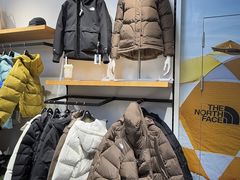 -百联奥特莱斯广场(南京店)