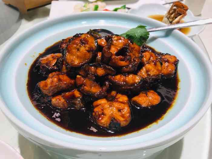 平山宴(瘦西湖店)-"扬州大学瘦西湖校区东门进,映入眼帘的是狮.