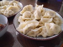 -天鹅到家·保姆月嫂育儿嫂(蔚蓝海岸店)