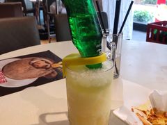 倒灌雪碧冰沙-龙记·香港茶餐厅(海上世界店)