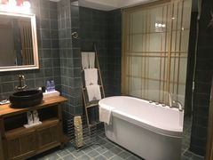 -长沙国金中心异国印象酒店