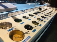 自助调料区-捞天下大众火锅(水上公园店)