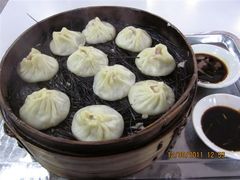 鲜肉汤包-四季美汤包(户部巷店)