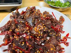 -黑竹沟新场牛肉火锅