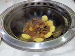 -哈尔滨烧烤·山河村铁锅炖(交大店)
