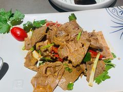 彝族手撕美人椒拌牛肉-云海肴·汽锅鸡·云南菜(高德置地店)