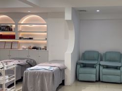 -花颜悦色款式美甲美睫