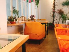 -春树下·树屋花房西餐厅(罍街AS1980店)