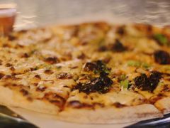 牛肉芝士双拼披萨-宅恩特披萨(百汇城店)