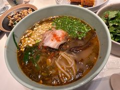 小锅米线-胡麻(静安嘉里店)