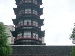 -绳金塔