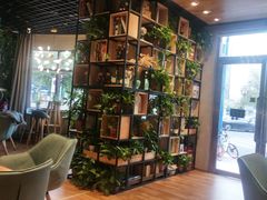 -ZING COFFEE 镜咖啡