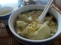 -笑来喜馄饨小笼工坊店(湖滨街店)