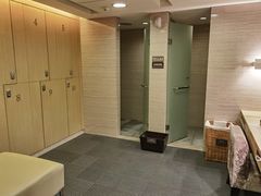 -广州花都皇冠假日酒店