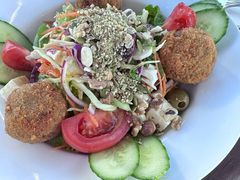 -Bully Hayes Restaurant & Bar