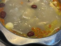 -光头药膳鸡(莱茵小镇店)