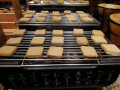 -野山舂·贵州现舂酸汤火锅(鸿通城店)