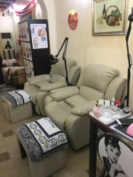 -杉惠素颜美妆皮肤管理中心