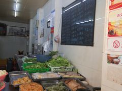 自助取餐区-老三鱼仔店