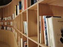 -涨巢·潮玩水疗局