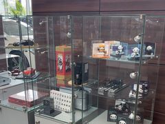 -天津波士信达奔驰4S店(卫津南路店)