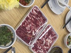 -杨老板·海鲜集市火锅·鲜切牛肉(中防万宝店)