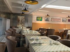 -新大咀港式茶餐厅(宝山万达店)