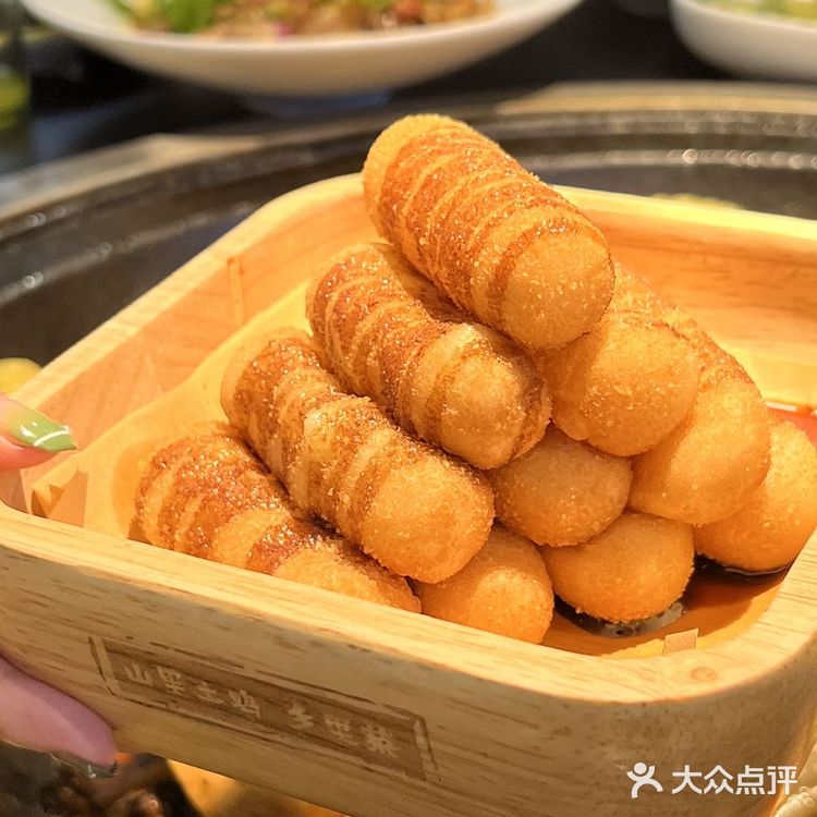 成都探店｜御凤甲吃鸡节椒麻鸡免费畅吃