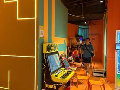 -不可思议减压馆·解压博物馆·摔碗发泄·团建定制