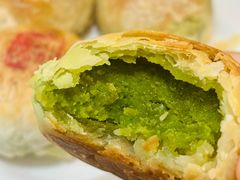 青豆泥月饼-洁而精川菜馆(复兴公园店)