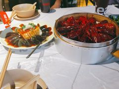 -巴厘龙虾·榜首油焖大虾(音乐学院·沿江酒馆店)