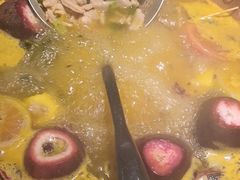 -洱火云南酸菜牛肉火锅(石景山当代商城店)