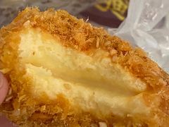 蟹黄酥松小贝-鲍师傅糕点(西站店)