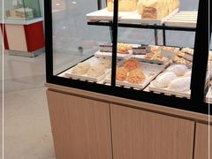 面包甜点陈列柜-长发西饼(临顿路店)