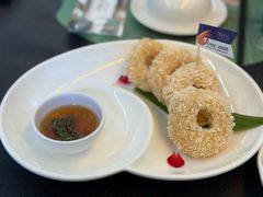 炸虾饼配泰国梅子酱-帕蓝·暹罗料理(大学路店)