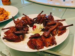宫廷御膳乳鸽-亢龙太子酒轩(东湖店)