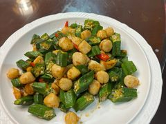 秋葵炒贝丁-旺角小渔村·海肠捞饭开创者(环山路店)