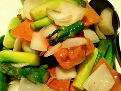 榆耳百合炒芦笋-滋色臻选川菜(北京坊旗舰店)