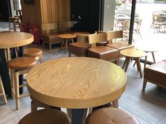 大堂-星巴克(苏州昆山花桥游站店)