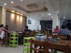 大堂-15年老字号鑫鑫猪肚鸡·椰子鸡海南火锅(兴隆华侨农场店)