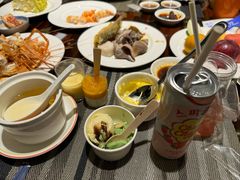 -广州万富希尔顿酒店·感趣自助餐厅·金秋蟹宴生蚝海鲜刺身