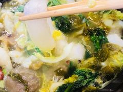 -周鱼小馆石锅酸菜鱼(活力汇店)