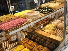 -焙丽拾光(麦凯乐直营店)
