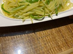 尖椒土豆丝-渝信川菜 · 川味家常菜(长安店)